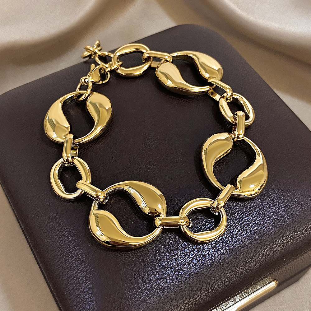 Stainless Steel Chunky Thick C - مراجعة Street Fashion Mood وسعره