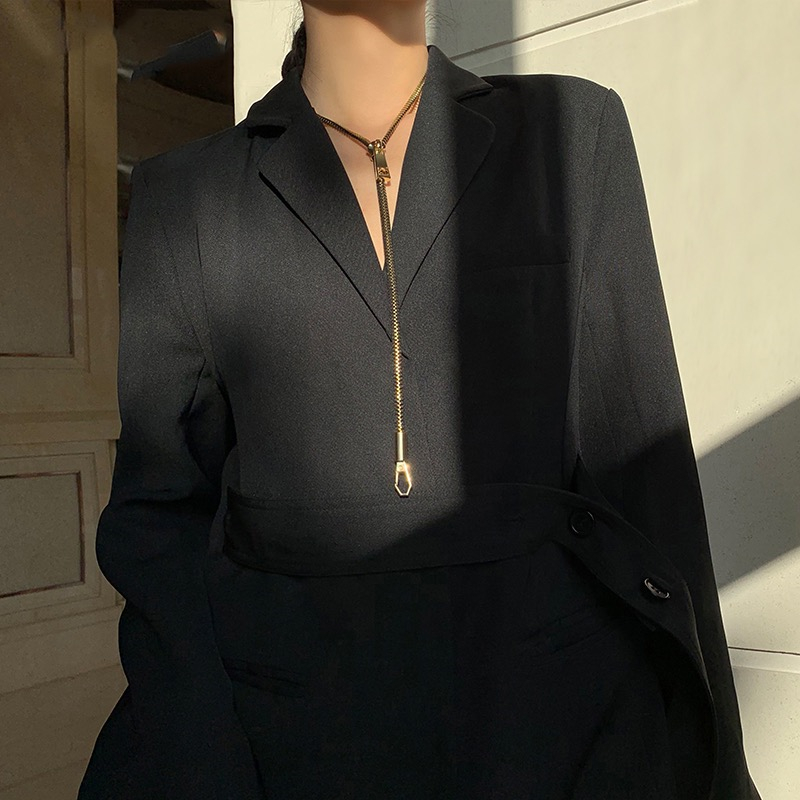 Exaggerated Street Shot Design - مراجعة Street Fashion Mood وسعره