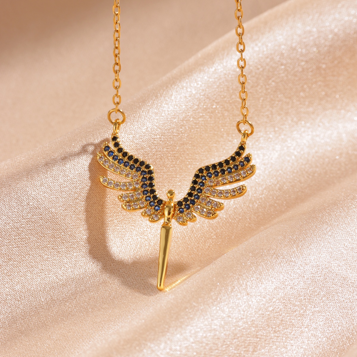 Angel Wings Necklace For Women - مراجعة Street Fashion Mood وسعره