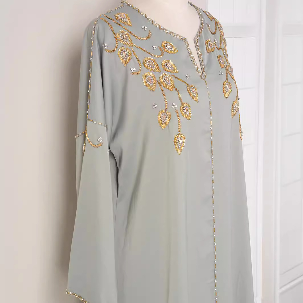 Heavy Industry Hand-sewn Bead  - مراجعة Street Fashion Dubai وسعره