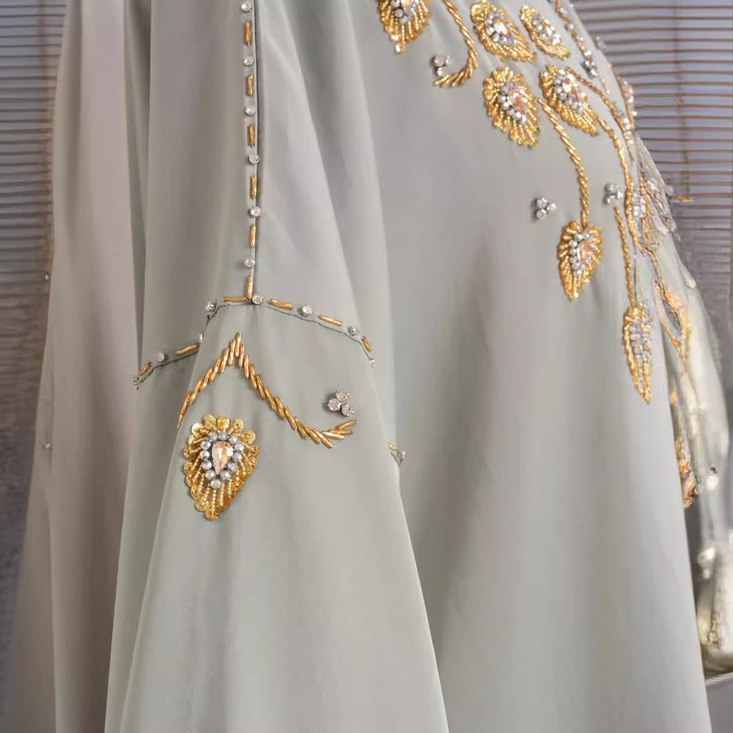 Heavy Industry Hand-sewn Bead  - مراجعة Street Fashion Dubai وسعره