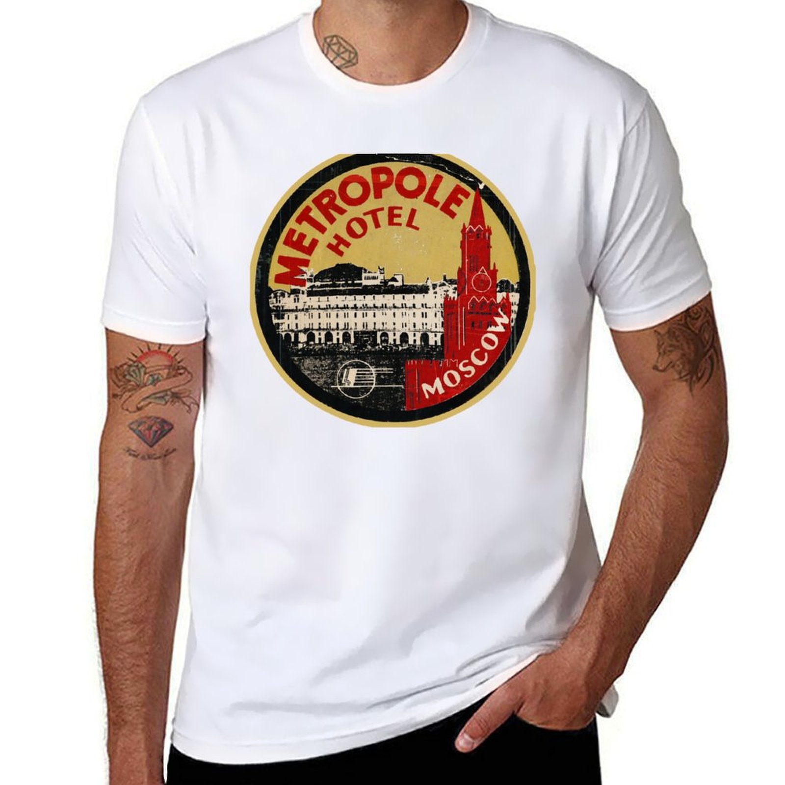Metropole Hotel Moscow T-Shirt - مراجعة Street Fashion Moscow وسعره
