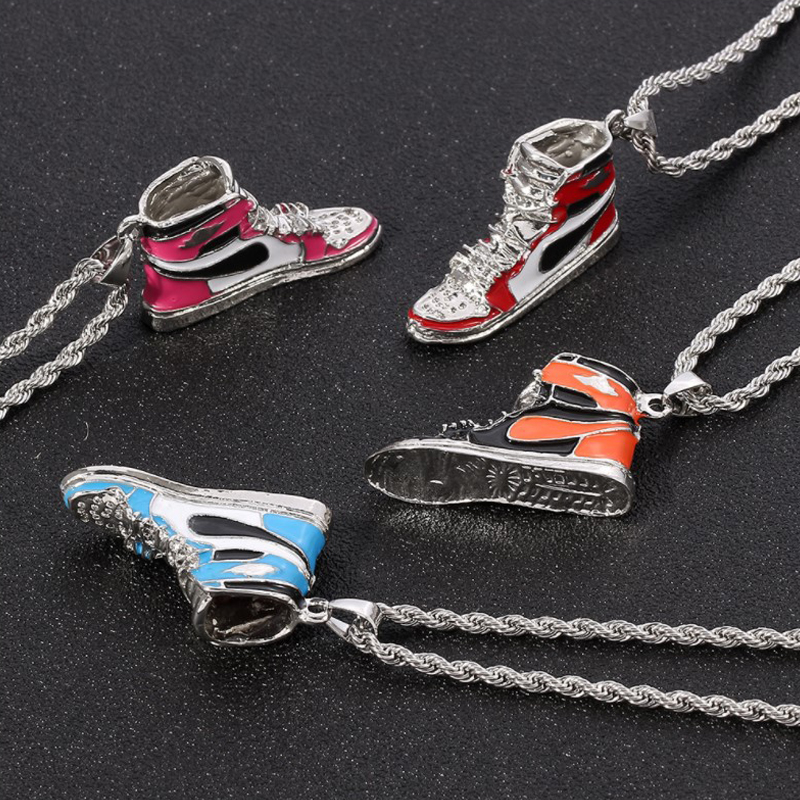Mini Hip-Hop Sneaker Pendant N - مراجعة Fashion Street Singapore وسعره
